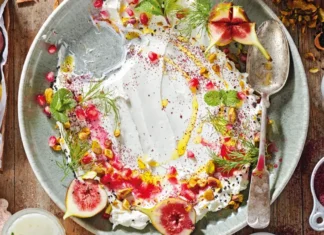 Labneh crémeux aux figues fraîches et grenade : le mezze chic et gourmand du levant Labneh crémeux aux figues fraîches et grenade