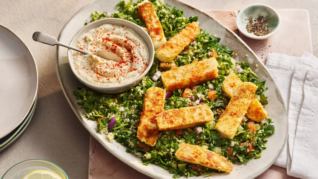 Taboulé croustillant au halloumi