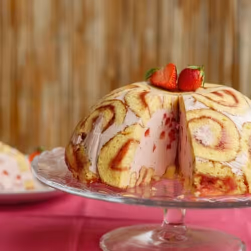 Charlotte royale aux fraises