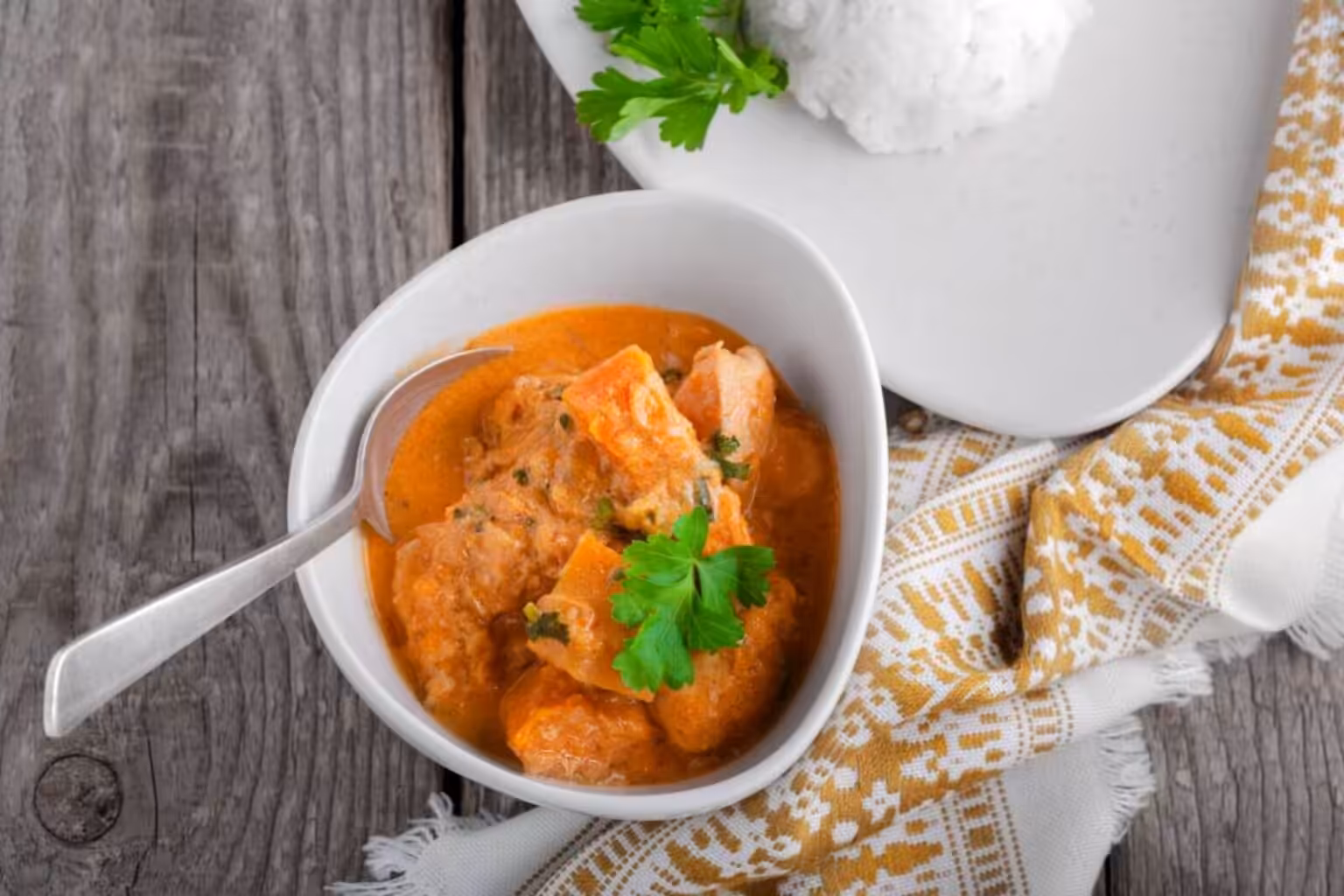Poulet curry coco au Thermomix : la recette facile et ultra crémeuse prête en 30 minutes Poulet curry coco au Thermomix