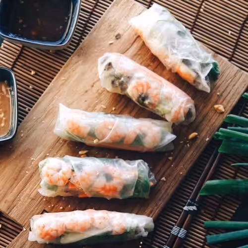 Rouleaux de printemps sauce cacahuète maison