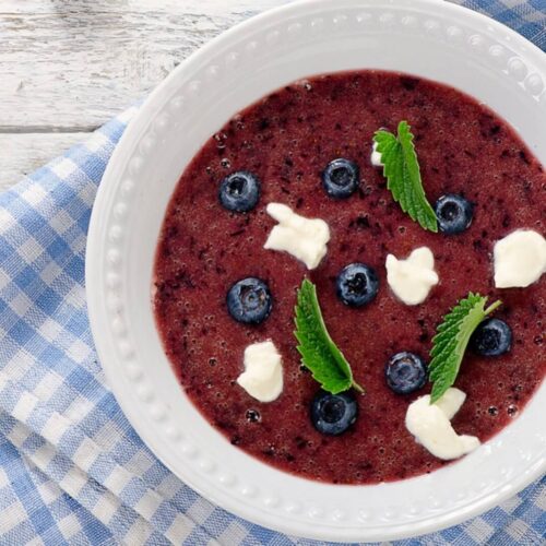 Soupe froide aux myrtilles
