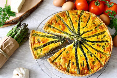 Quiche aux asperges : le grand classique du printemps qu’on refait chaque année quiche aux asperges