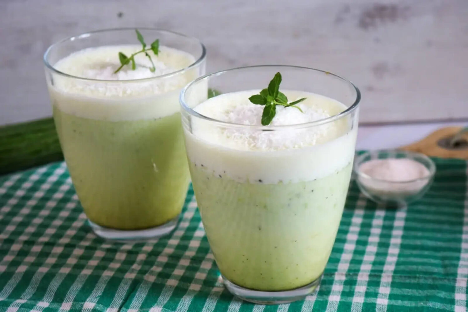 soupe de concombre à la noix de coco