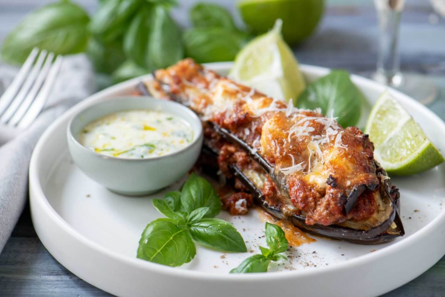 Aubergines farcies gratinées à la mozzarella