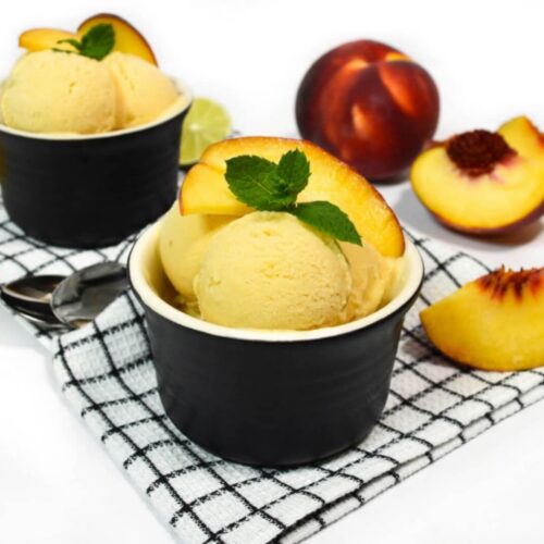 Crème glacée à la pêche