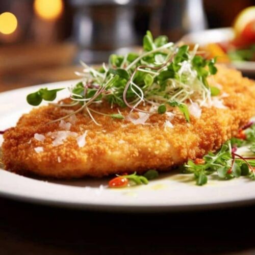 Escalope panée croustillante aux jeunes pousses