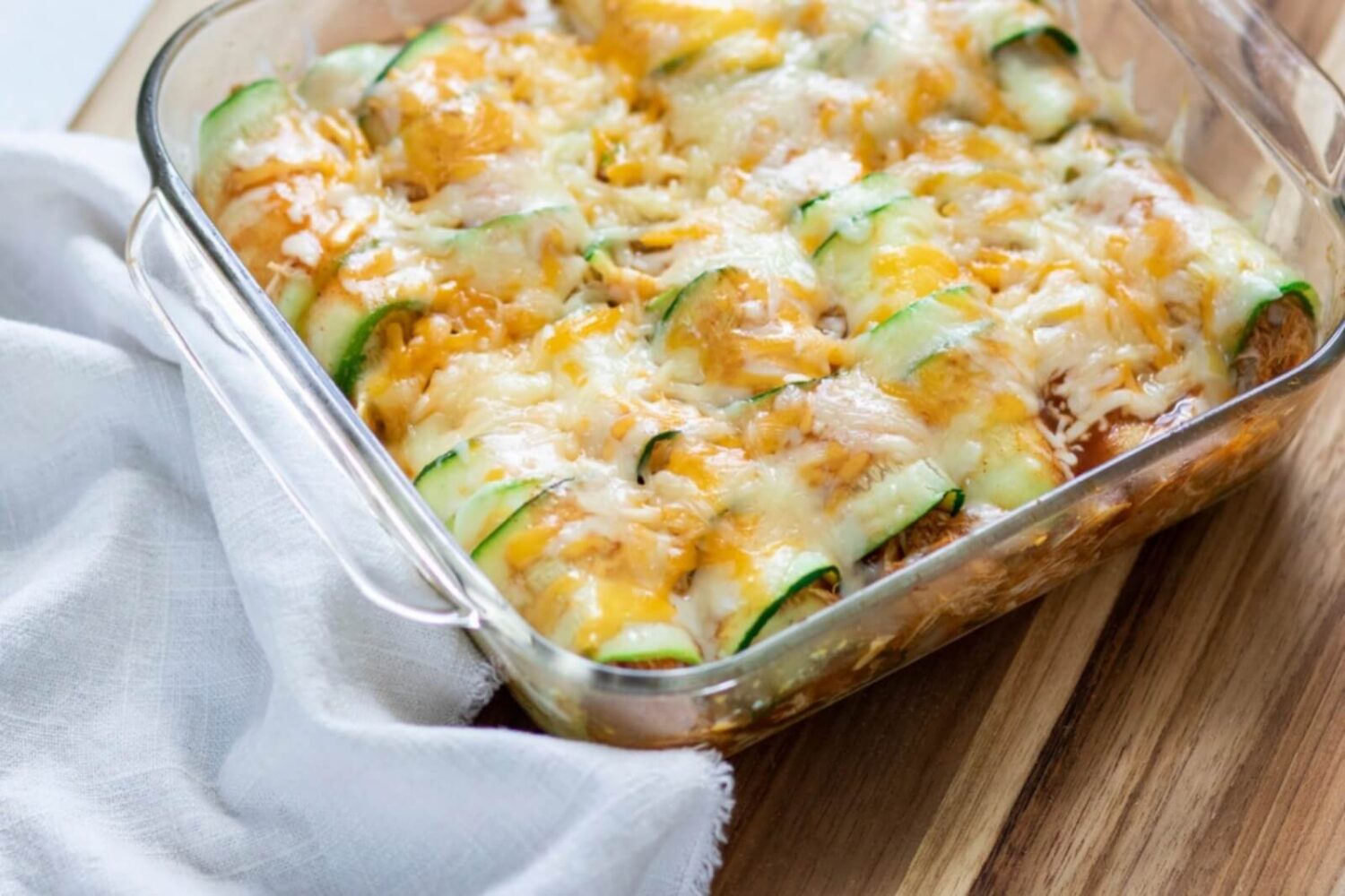 Rouleaux de courgettes au four