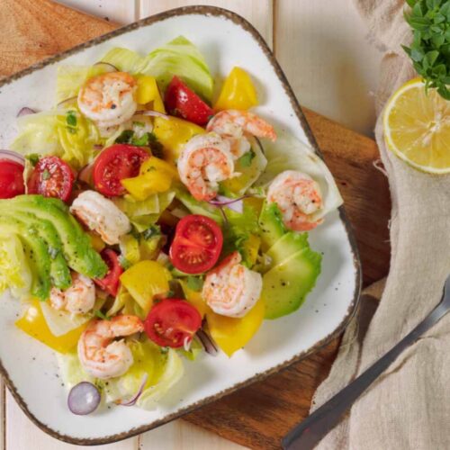 Salade de crevettes, avocat et mangue