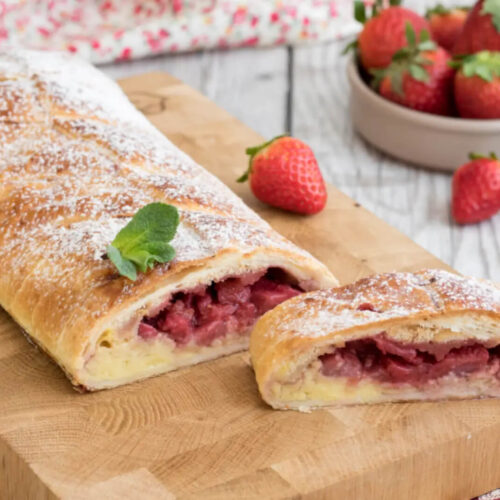 Strudel aux fraises à la pâte feuilletée
