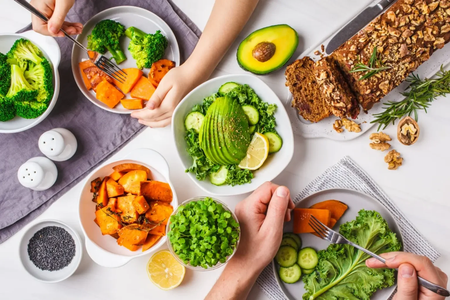 Fibres alimentaires : le « médecin » naturel que 9 personnes sur 10 négligent tous les jours aliments riches en fibres