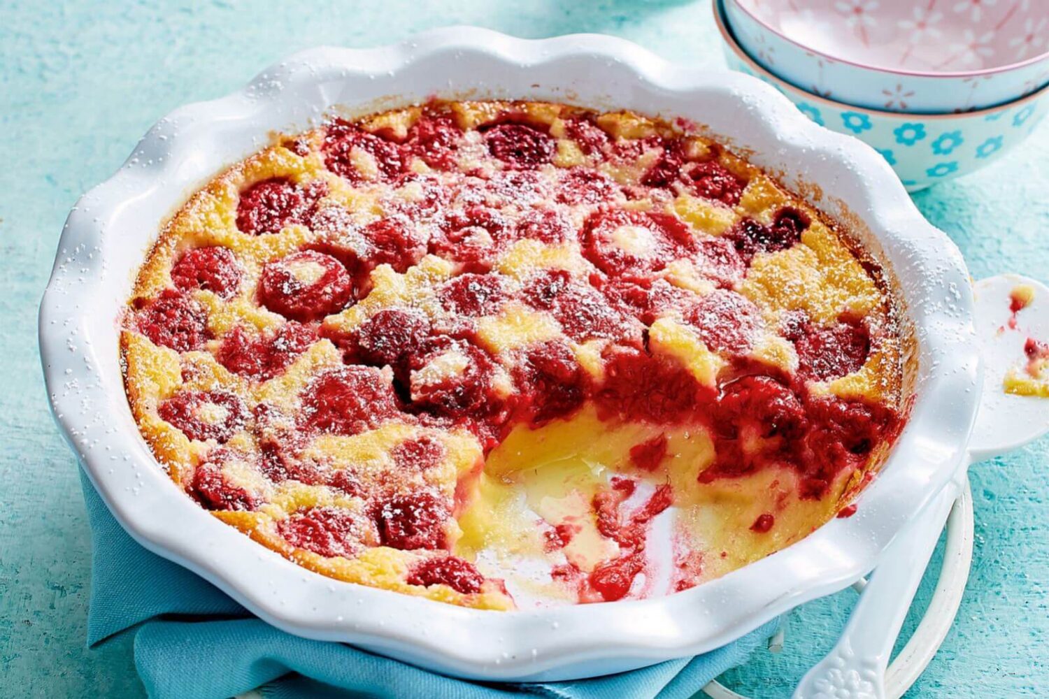 Le clafoutis aux framboises que l’on prépare tout l’été. clafoutis aux framboises