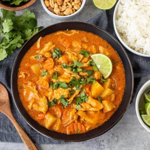 Curry thaï au poulet et aux légumes