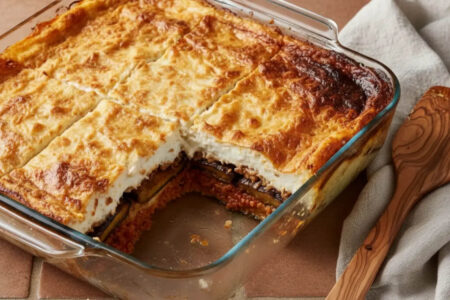 Moussaka grecque traditionnelle