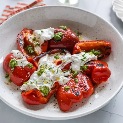 Poivrons rouges grillés au pesto