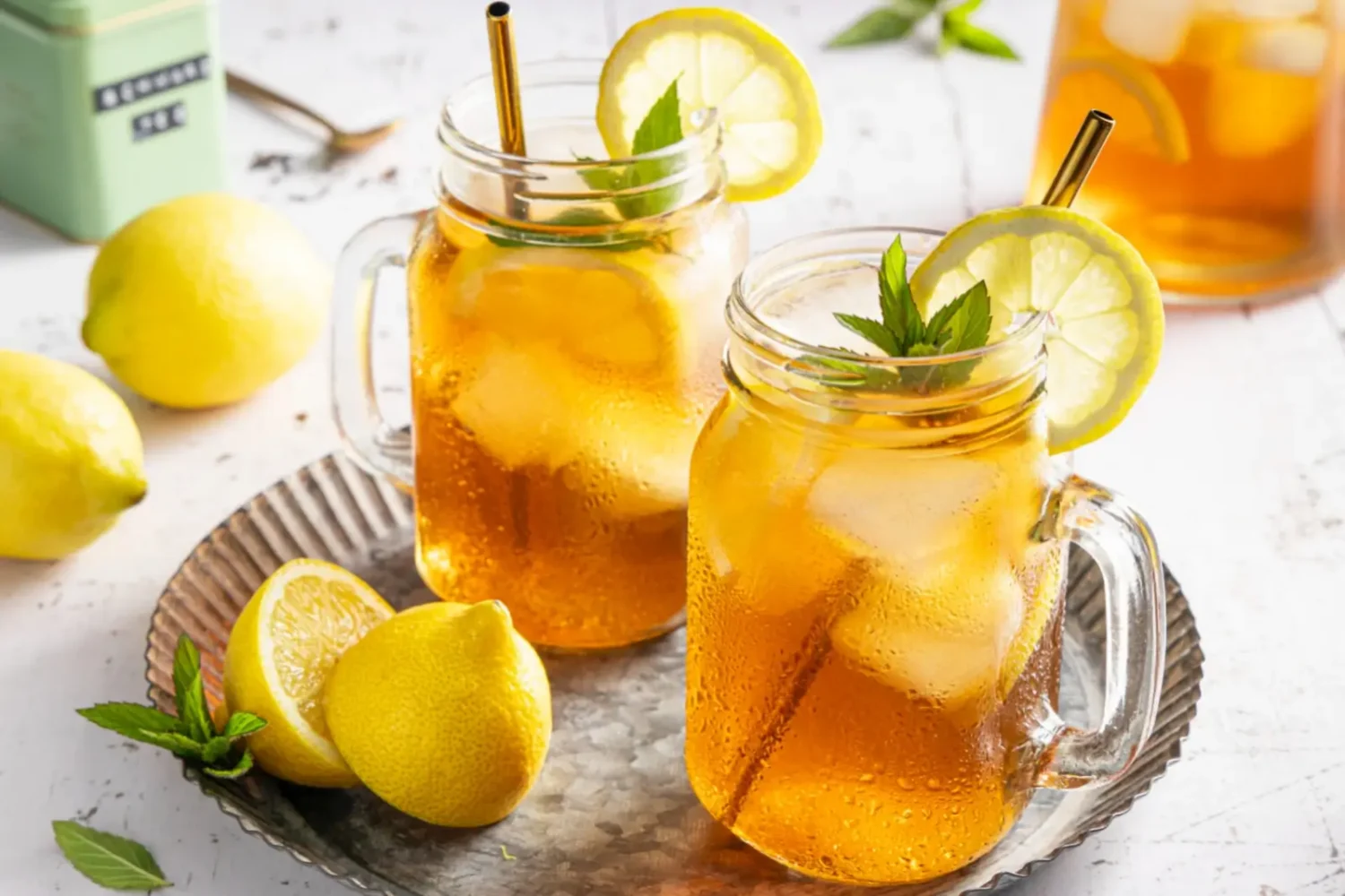 Thé glacé au citron maison : l’astuce qui le rend ultra rafraîchissant sans trop de sucre Thé glacé au citron maison