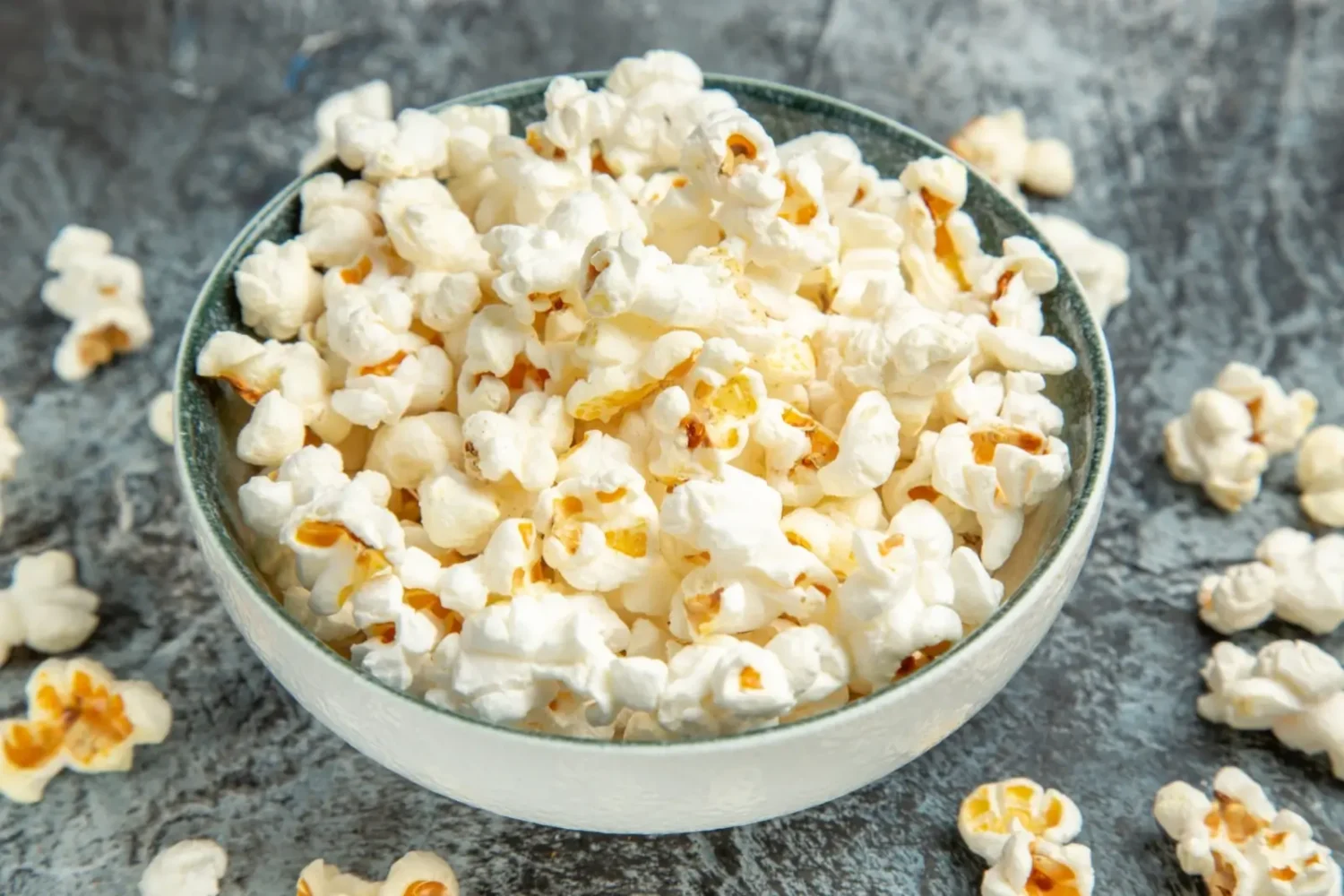 On croit que le pop-corn fait grossir… la réalité est bien plus nuancée popcorn