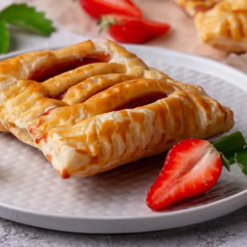 Chaussons feuilletés aux fraises