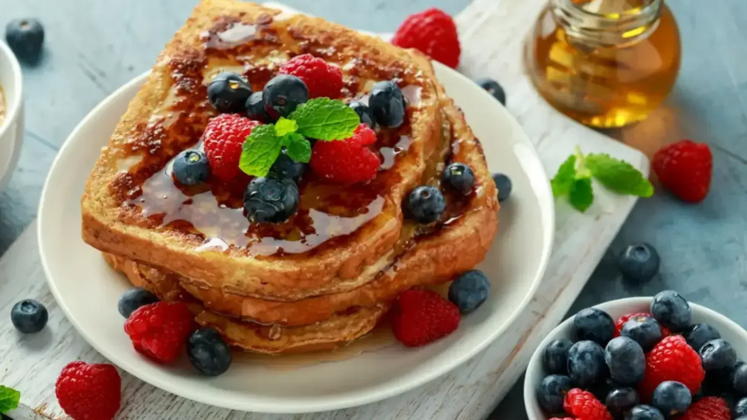 French toast aux fruits rouges : le petit-déjeuner gourmand qui va réveiller vos dimanches French toast aux fruits rouges