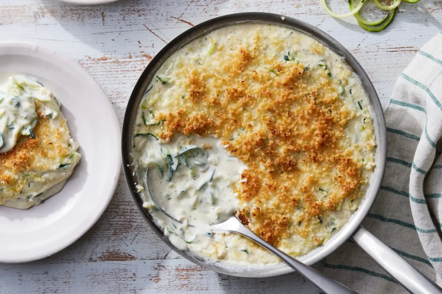 Gratin de courgettes en spirales : l’astuce qui garantit un gratin crémeux, jamais plein d’eau Gratin de courgettes en spirales