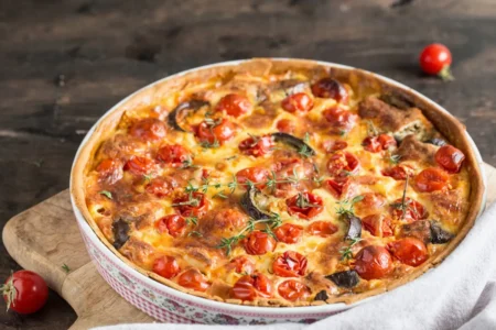 Quiche estivale aux tomates cerises et aubergines : le secret pour une garniture fondante Quiche tomates cerises et aubergines