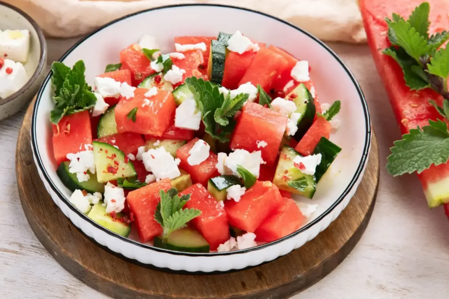 Salade de pastèque et concombre: le mélange frais et surprenant à tester cet été Salade pastèque concombre feta