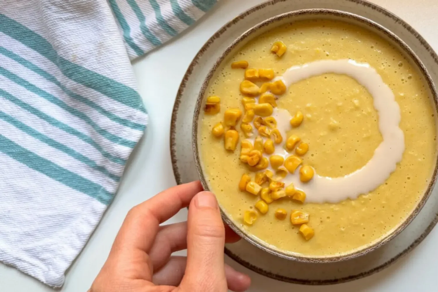 Soupe de maïs crémeuse