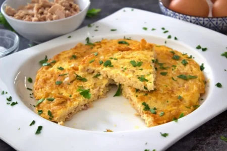 Tortilla espagnole au thon : les techniques qui changent tout Tortilla espagnole au thon