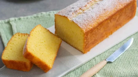 Gâteau au yaourt : la recette ultra moelleuse et inratable de notre enfance Gâteau au yaourt