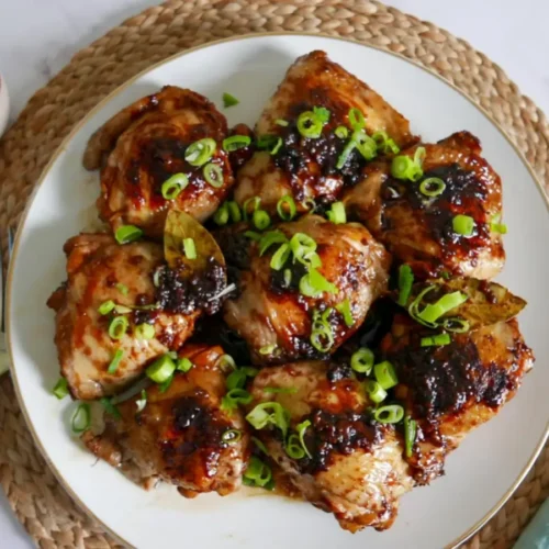 Adobo de poulet