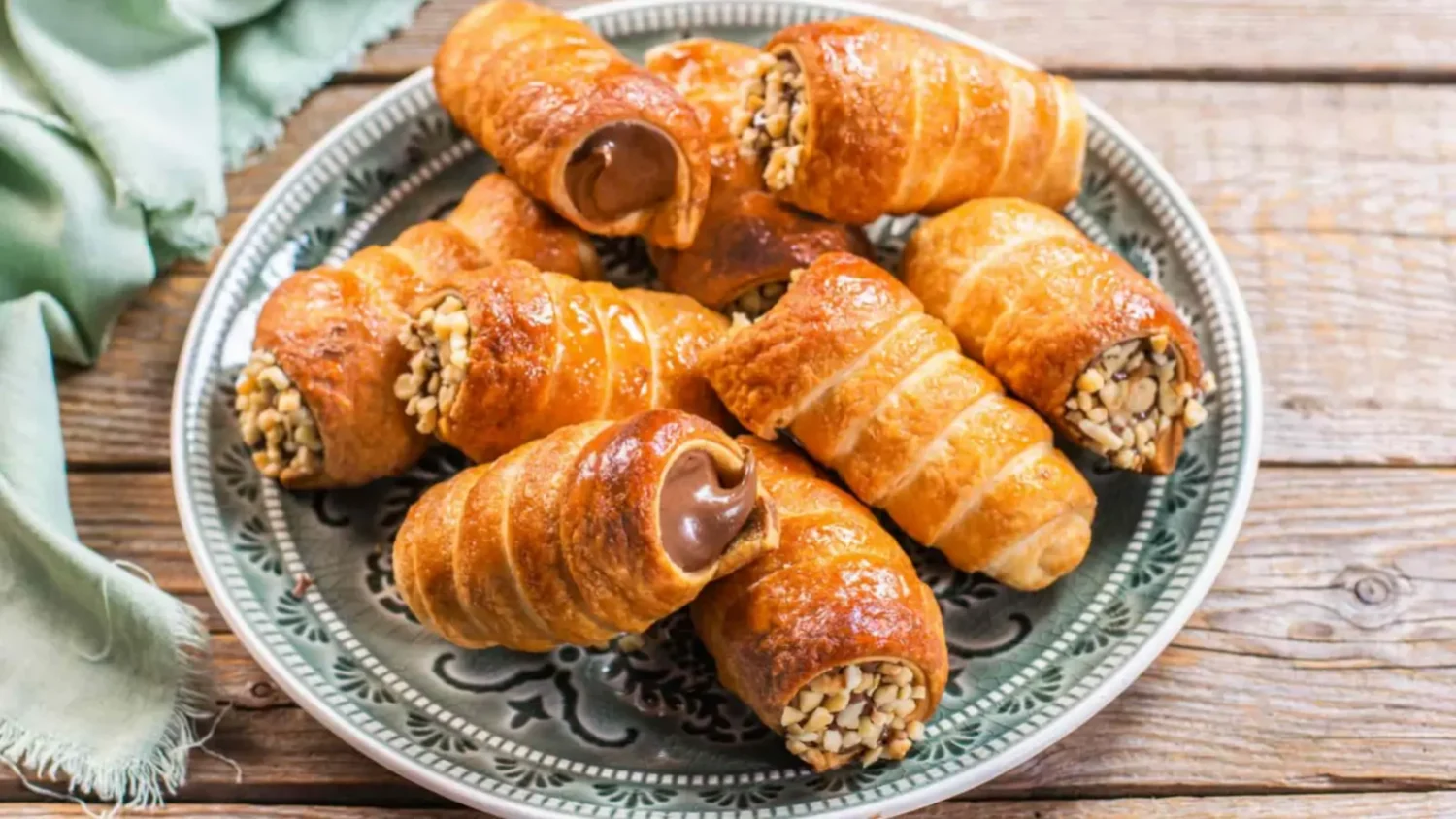 Cannoncini au Nutella : le dessert croustillant prêt en quelques étapes Cannoncini au Nutella