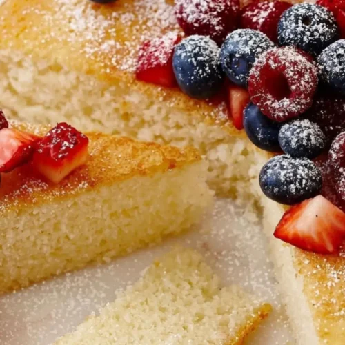 Gâteau coco aux fruits rouges