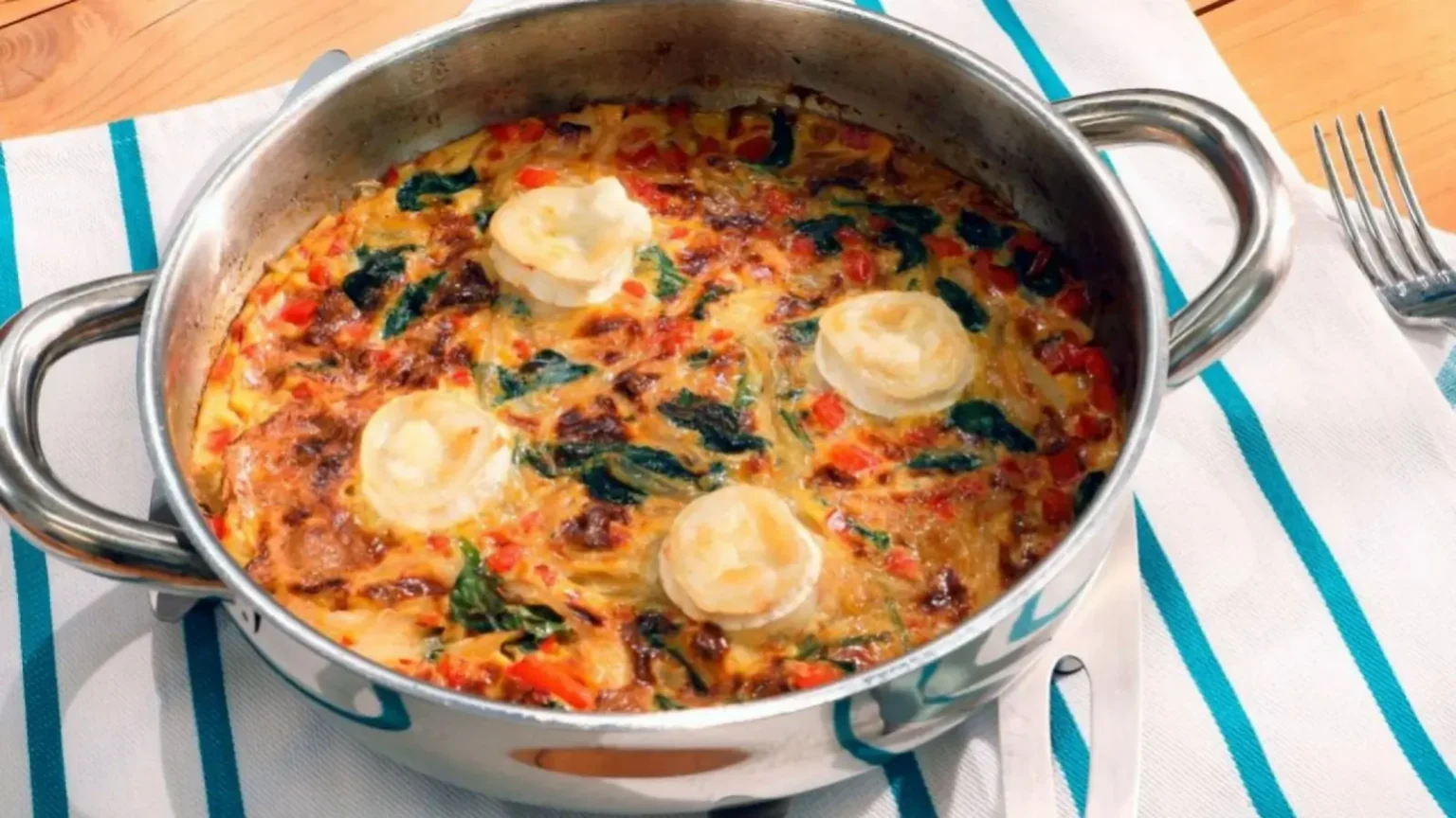 Frittata aux légumes et chèvre : l’astuce pour éviter une texture molle Frittata aux légumes et chèvre