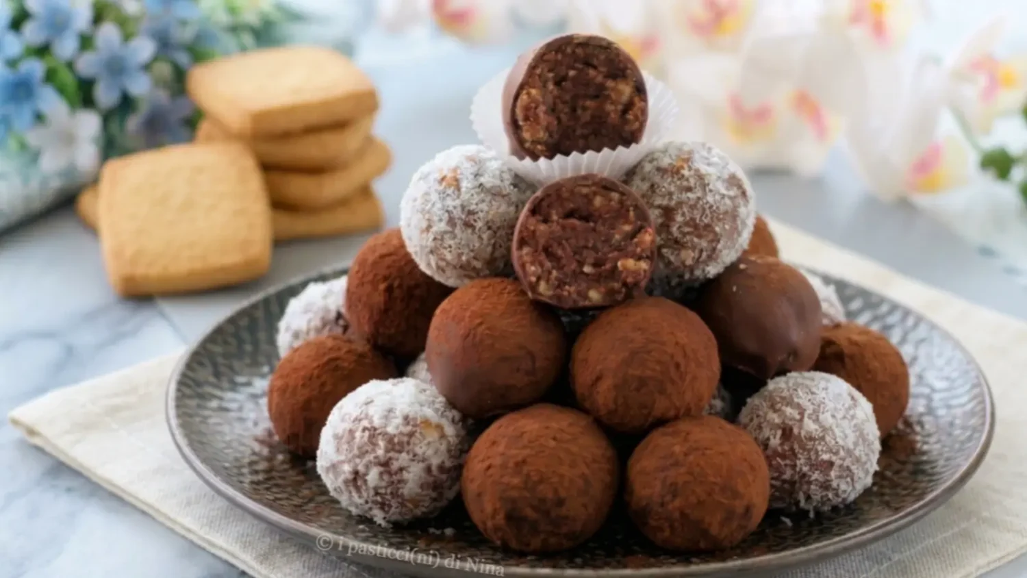 Truffes au chocolat et aux biscuits : la recette sans four qui disparaît en un soir Truffes au chocolat et aux biscuits